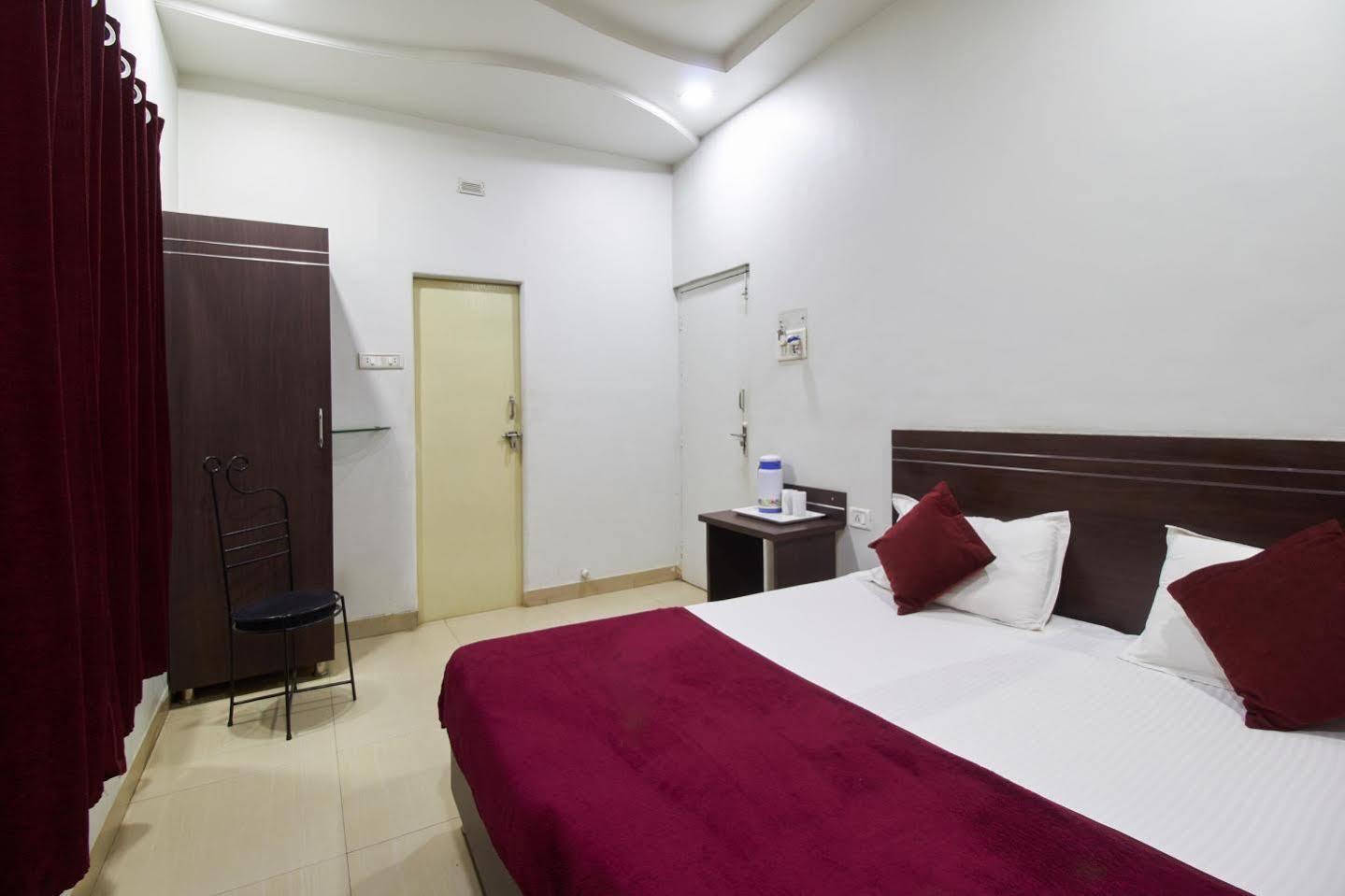 Hotel Preetam Aurangabad Exterior photo