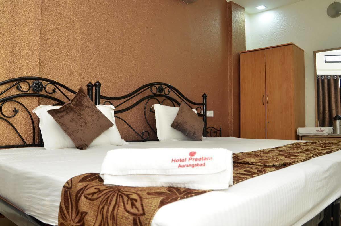 Hotel Preetam Aurangabad Exterior photo